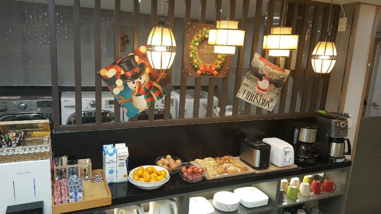J-Honor Guesthouse Seoul Eksteriør bilde