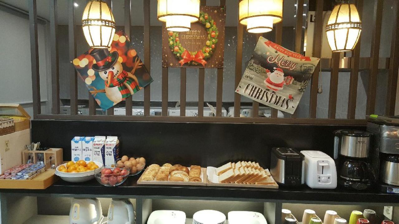 J-Honor Guesthouse Seoul Eksteriør bilde